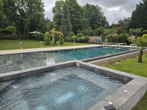 Construction et rénovation de piscines au Plessis-Trévise